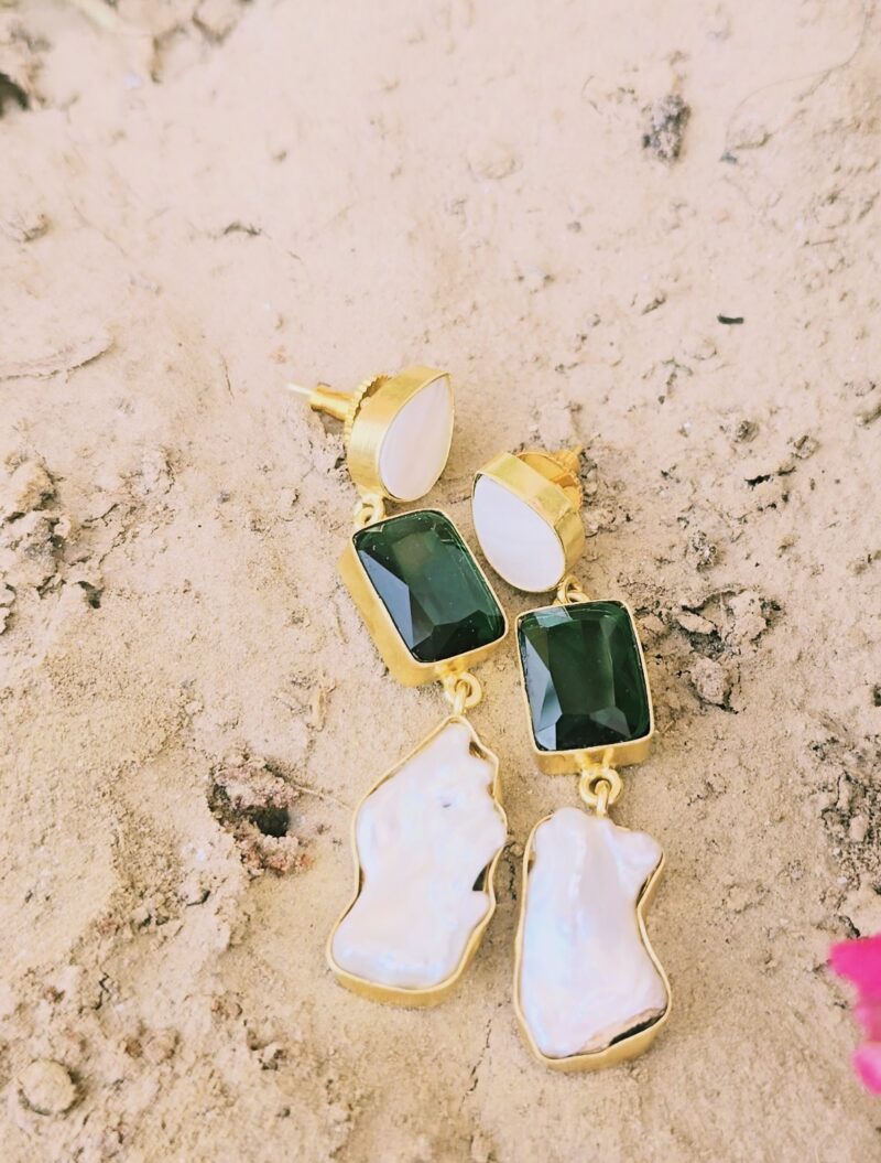 Vibrant emerald-green earrings - Image 2