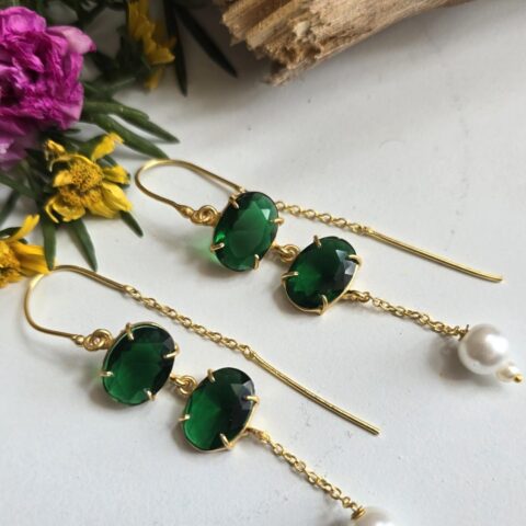 Emerald & Pearl Sui Dhaga Earrings