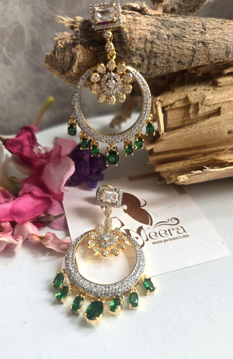 Queen of Emeralds Earrings - Image 2